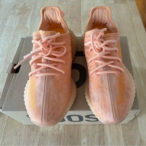 YEEZY 350 MONO CLAY WORN ONCE